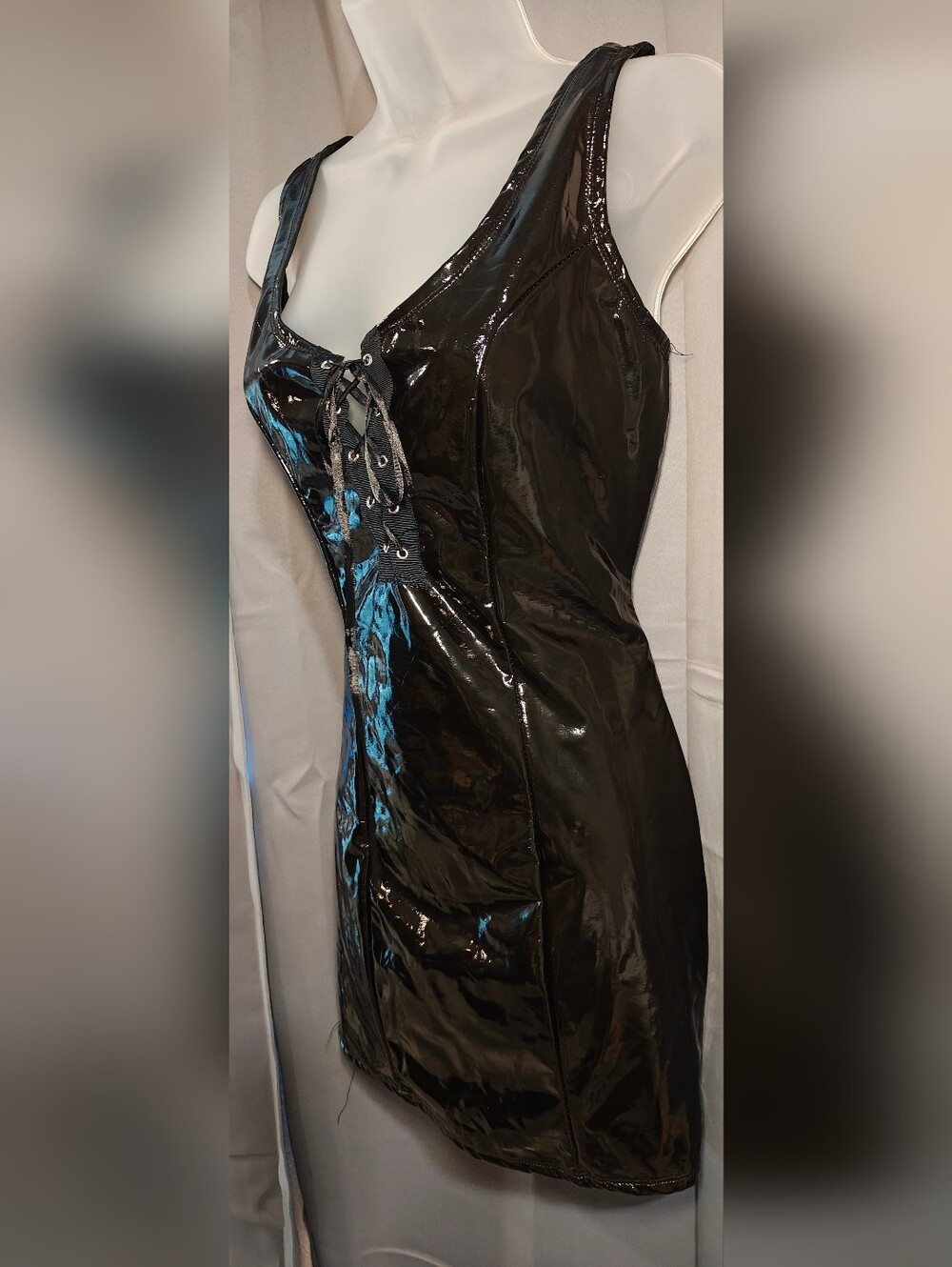 Y2K Leg Avenue Glossy Vinyl Lace Up Mini Dress. - Picture 4 of 12